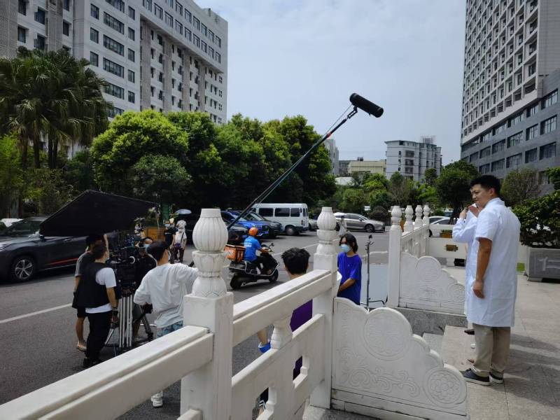二连浩特市广告片拍摄公司低成本实现高规格制作的诀窍